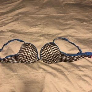 NWOT La Senza houndstooth print bra